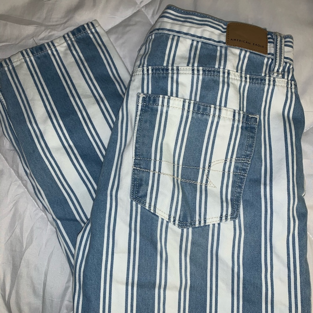 🍋RARE! American eagle mom jeans